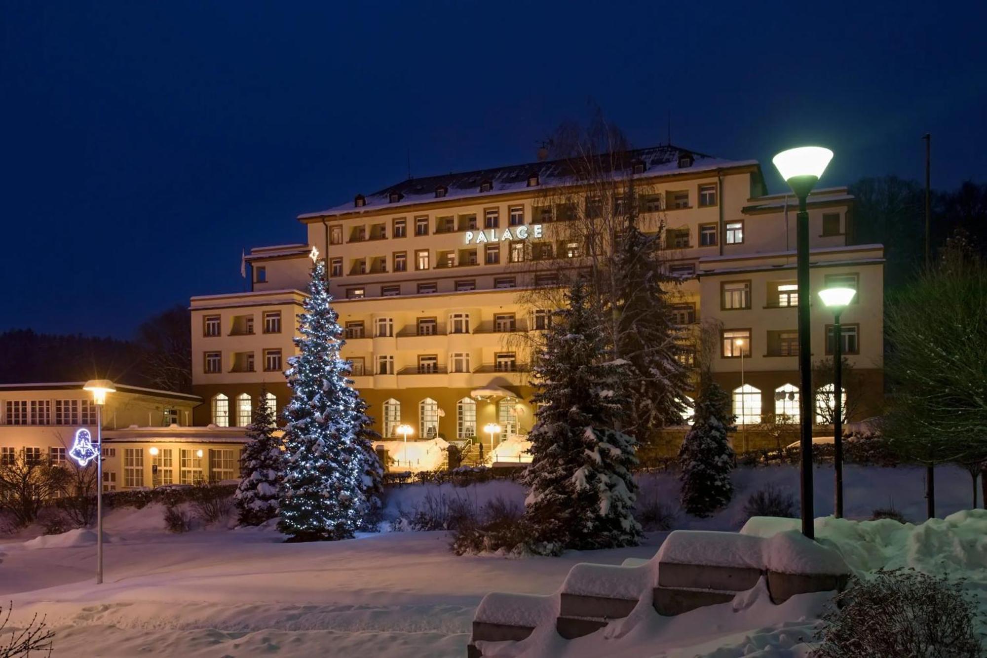 Apartamento Kapsle Luhačovice Exterior foto